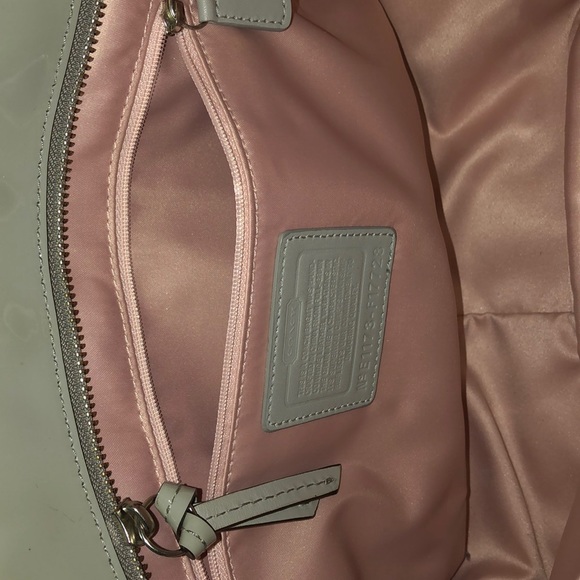 purse - Picture 3 of 3